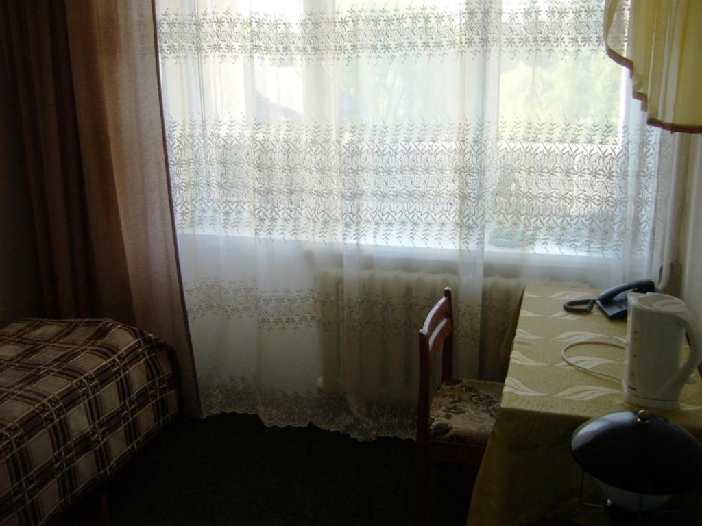 Hotel Profspilkovyi Lutsk Bagian luar foto