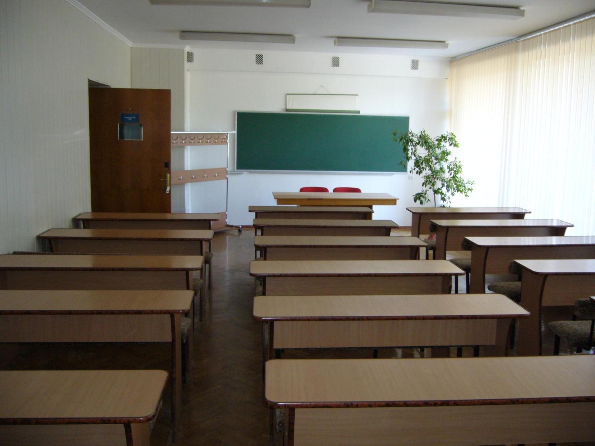 Hotel Profspilkovyi Lutsk Bagian luar foto