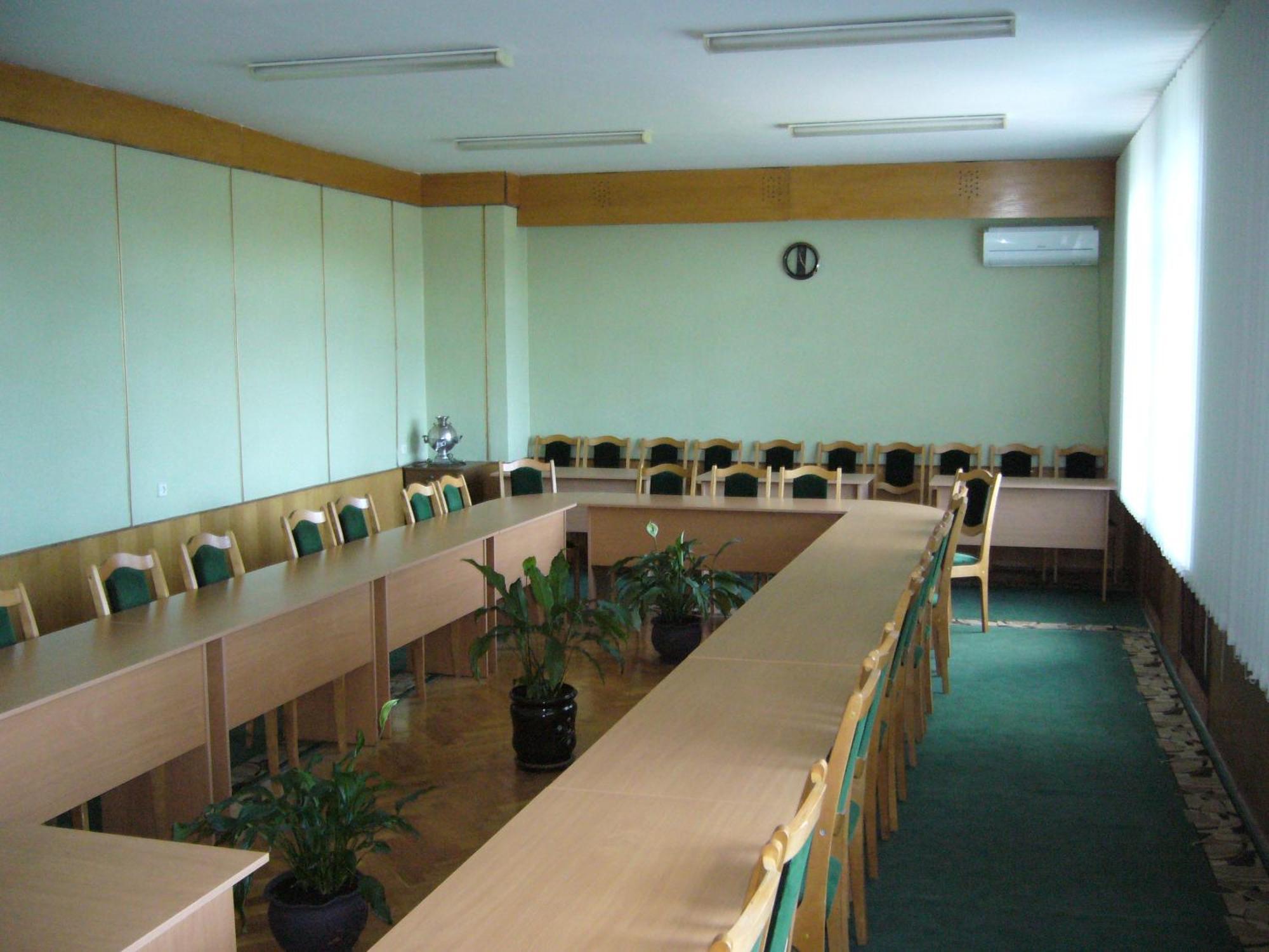 Hotel Profspilkovyi Lutsk Bagian luar foto